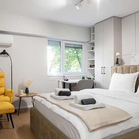 Clujstays Studio Close To City Center Bagian luar foto