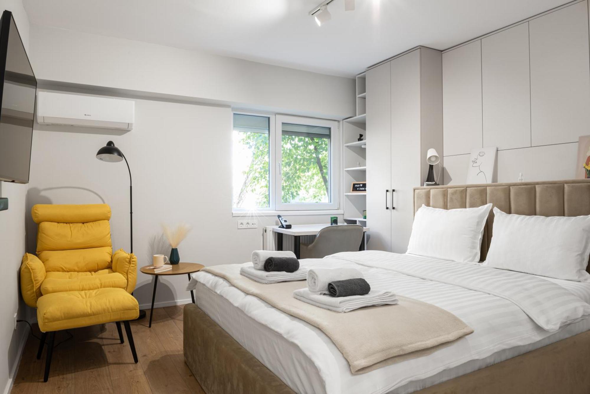 Clujstays Studio Close To City Center Bagian luar foto